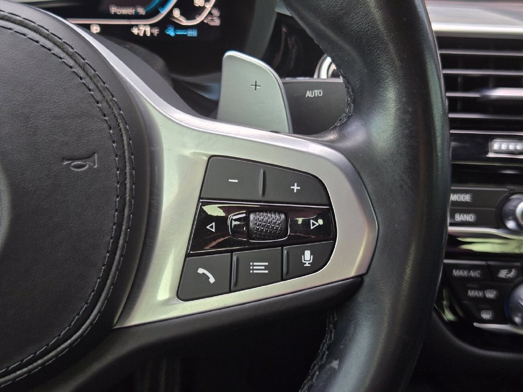 Used 2021 BMW 530e w/ M Sport Package RWD image 24