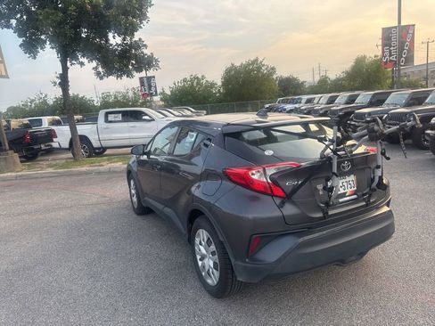 Used 2021 Toyota C-HR LE FWD image 24