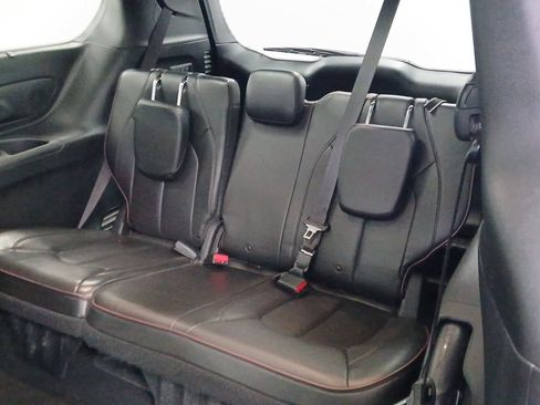 Used 2020 Chrysler Pacifica Limited image 19