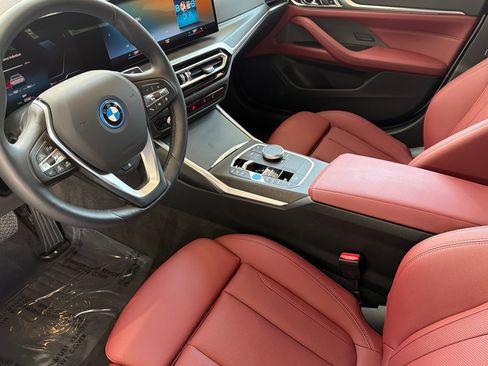 Used 2023 BMW i4 eDrive40 RWD image 11