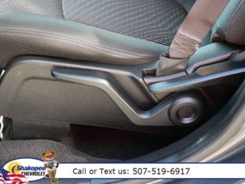 Used 2019 Dodge Journey SE image 15