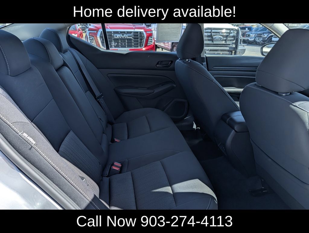 Used 2024 Nissan Altima 2.5 SV FWD image 30