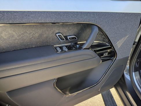 Used 2023 Land Rover Range Rover Sport SE Dynamic image 16