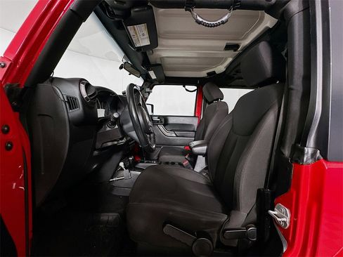 Used 2018 Jeep Wrangler Sport image 8