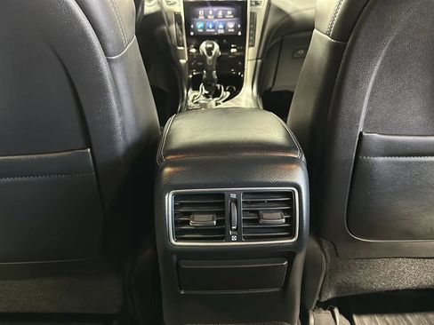 Used 2018 INFINITI Q50 Sport image 19