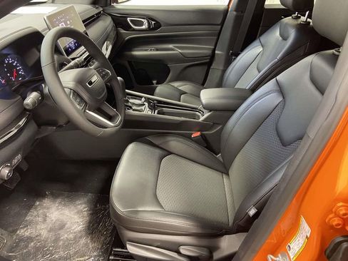 New 2026 Jeep Compass Latitude image 11