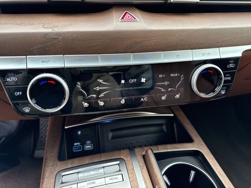 Used 2024 Genesis G80 Advanced w/ Prestige Package image 26