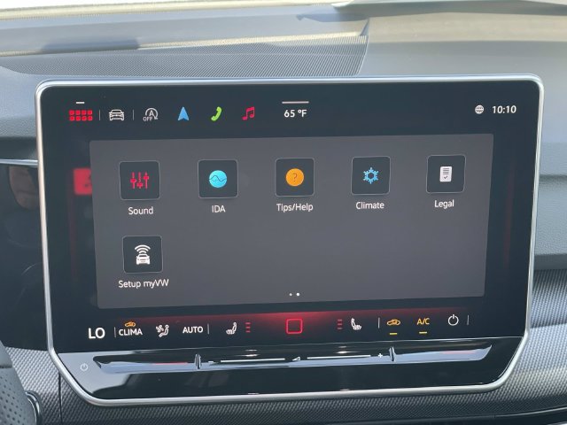 New 2026 Volkswagen GTI SE FWD image 12