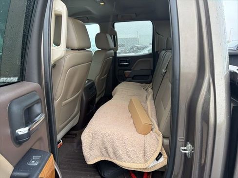 Used 2015 GMC Sierra 1500 SLT w/ SLT Preferred Package AWD/4WD image 8