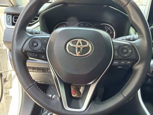 Used 2023 Toyota RAV4 XLE Premium FWD image 27