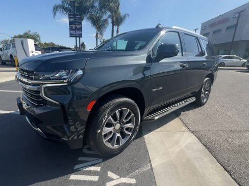 Used 2022 Chevrolet Tahoe LT w/ LT Signature Plus Package image 4