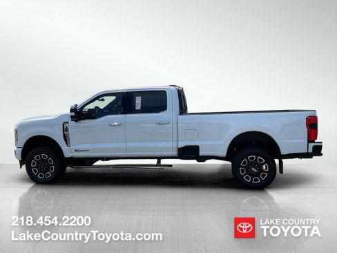 Used 2024 Ford F350 Platinum AWD/4WD image 2