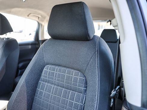 Used 2024 Honda HR-V LX image 15