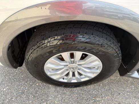 Used 2019 Nissan Armada SV w/ Driver Package RWD image 13