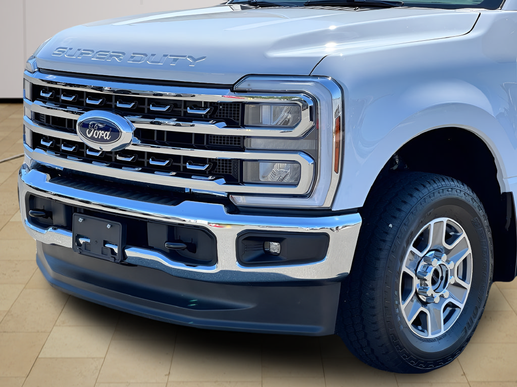 Used 2025 Ford F250 Lariat AWD/4WD image 36