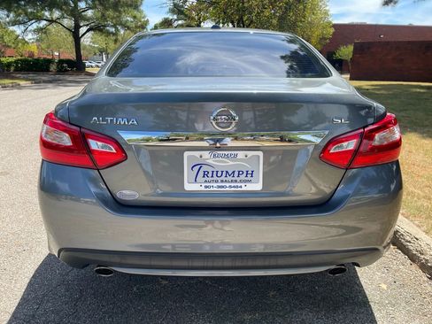 Used 2016 Nissan Altima 2.5 SL w/ Moonroof Package image 4