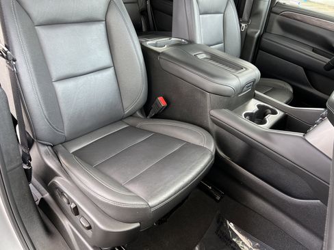 Used 2024 Chevrolet Tahoe LT AWD/4WD image 25