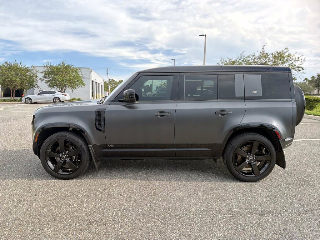 Used 2024 Land Rover Defender 110 Carpathian Edition AWD/4WD image 2