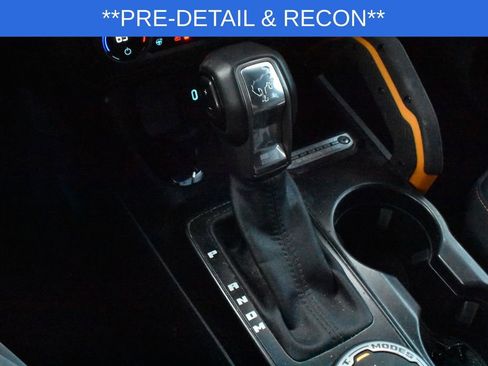 Used 2023 Ford Bronco Badlands image 7