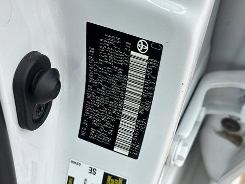 Certified 2024 Toyota Corolla LE FWD image 34