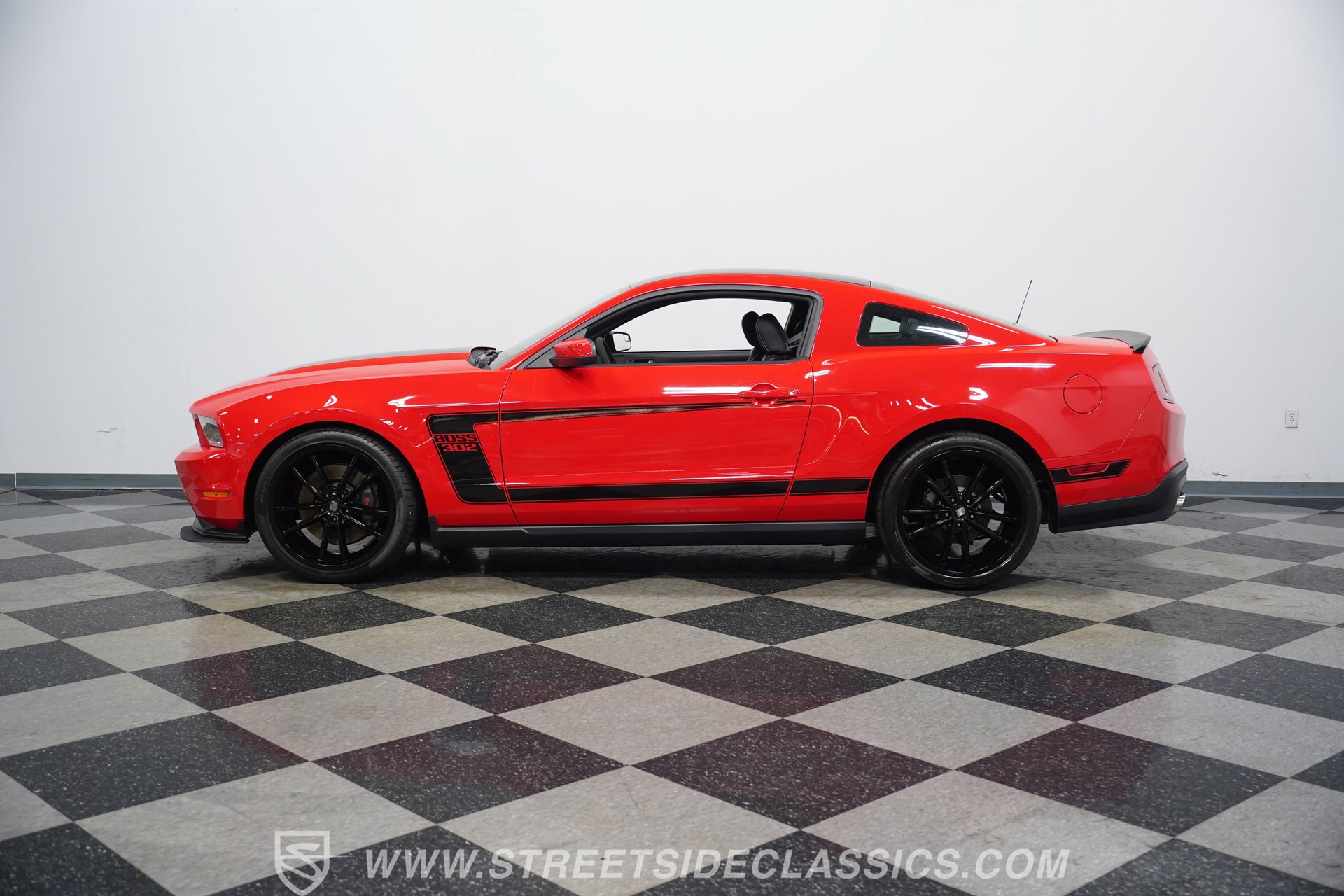 Used 2012 Ford Mustang Boss 302 w/ Boss 302 Accessory Pkg RWD image 2