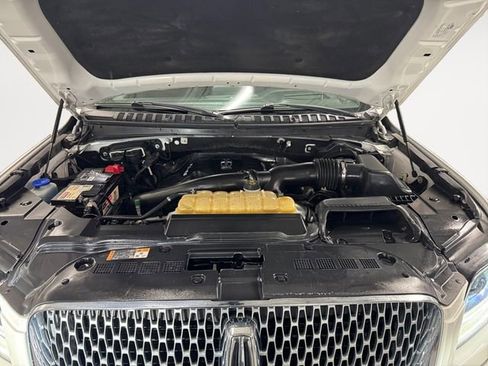 Used 2018 Lincoln Navigator L Reserve w/ Technology Package image 6