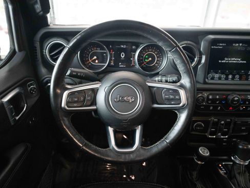Used 2019 Jeep Wrangler Unlimited Sahara w/ Quick Order Package 24M Moab AWD/4WD image 21