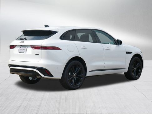 New 2026 Jaguar F-PACE R-Dynamic S image 2