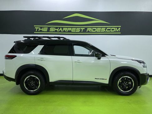 Used 2024 Nissan Pathfinder Rock Creek AWD/4WD image 11