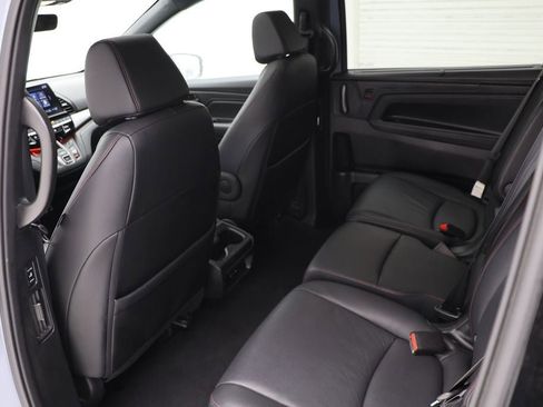 Used 2025 Honda Odyssey Sport-L image 12