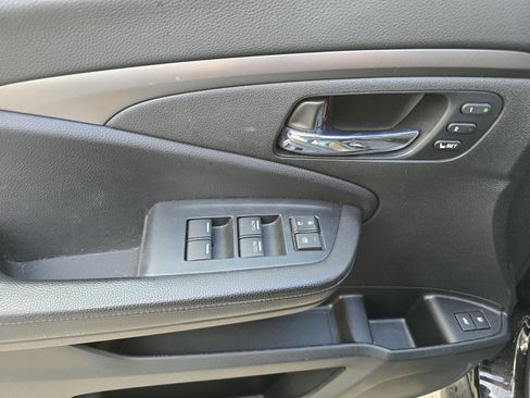 Used 2021 Honda Pilot Special Edition image 13