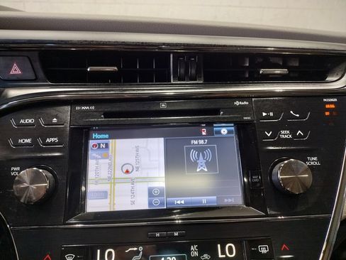 Used 2018 Toyota Avalon Limited w/ Carpet Mat Package FWD image 32