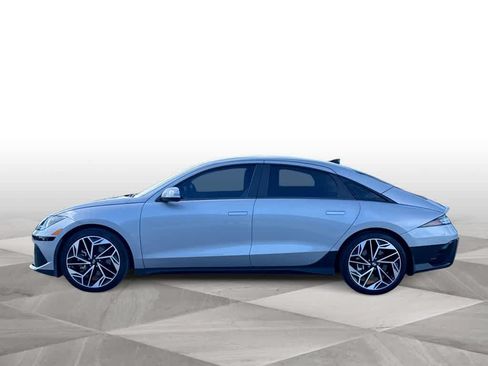Used 2023 Hyundai Ioniq 6 SEL RWD image 5