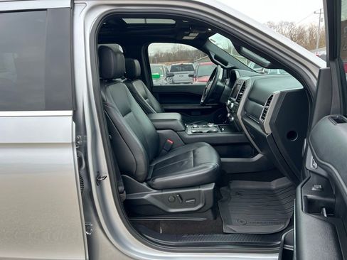 Used 2020 Ford Expedition XLT w/ Equipment Group 202A image 22