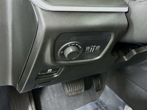 Used 2023 Jeep Grand Cherokee L Laredo AWD/4WD image 20
