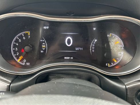 Used 2014 Jeep Grand Cherokee Altitude image 20