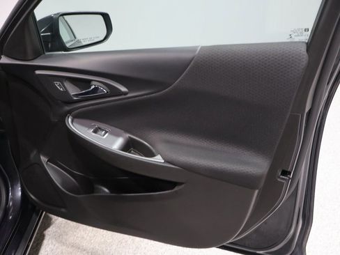 Used 2023 Chevrolet Malibu RS image 21