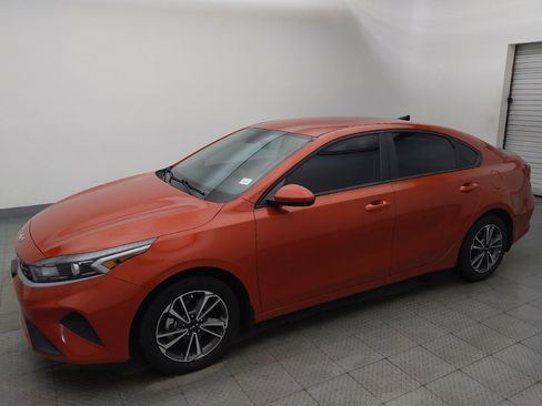 Used 2023 Kia Forte LXS FWD image 2