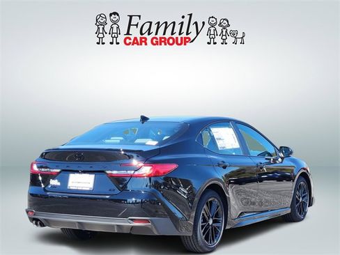 New 2026 Toyota Camry SE image 4