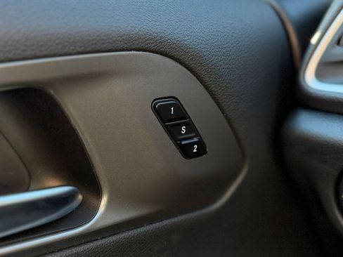 New 2026 Chrysler Pacifica Select image 26