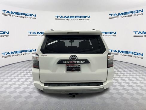Used 2019 Toyota 4Runner TRD Off-Road Premium AWD/4WD image 4