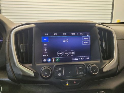 Used 2022 GMC Terrain SLE w/ Driver Convenience Package image 25