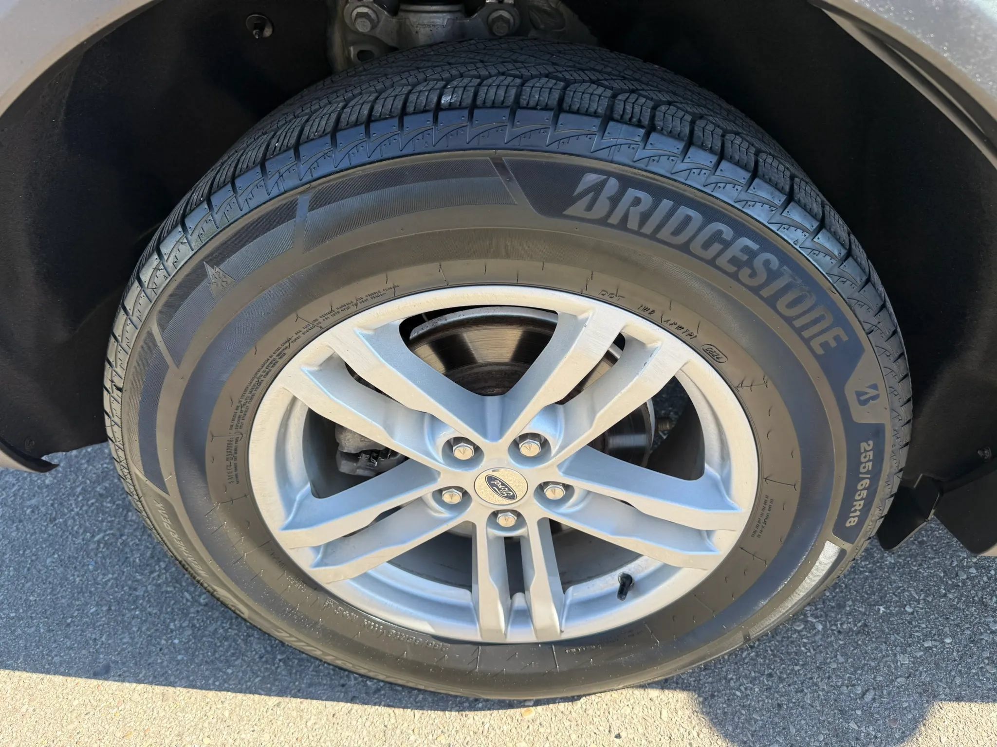 Used 2020 Ford Explorer XLT w/ Equipment Group 202A AWD/4WD image 11