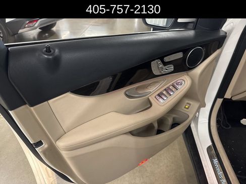 Used 2022 Mercedes-Benz GLC 300 image 10