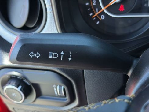 Used 2024 Jeep Wrangler Unlimited Sport AWD/4WD image 30