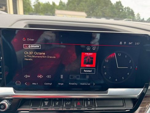 Used 2024 GMC Sierra 2500 SLE image 15