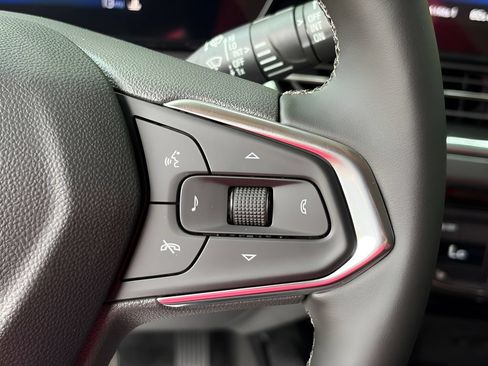 New 2026 Chevrolet Trax ACTIV w/ Driver Confidence Package FWD image 20