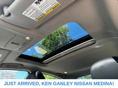Used 2016 Nissan Altima 2.5 SL w/ Moonroof Package FWD image 13
