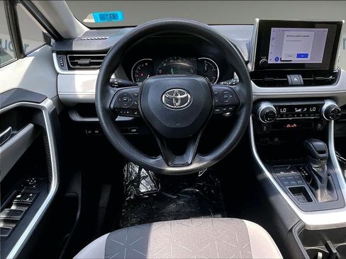 Used 2023 Toyota RAV4 XLE w/ Convenience Package AWD/4WD image 18