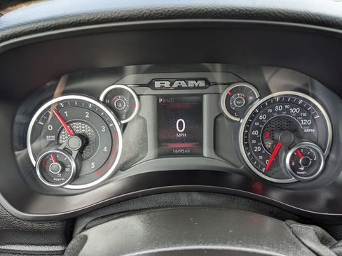 Used 2025 RAM 2500 Big Horn AWD/4WD image 30